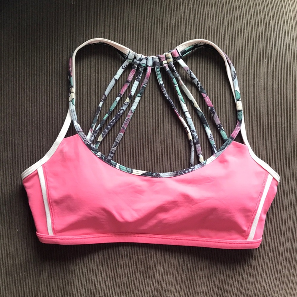 Lululemon Lighten Up Sports Bra